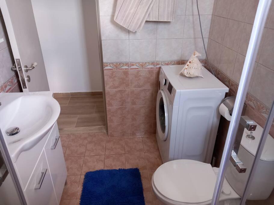 Annissa Appartment Karpathos Bagian luar foto