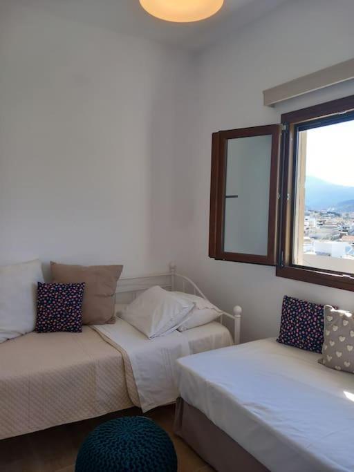 Annissa Appartment Karpathos Bagian luar foto