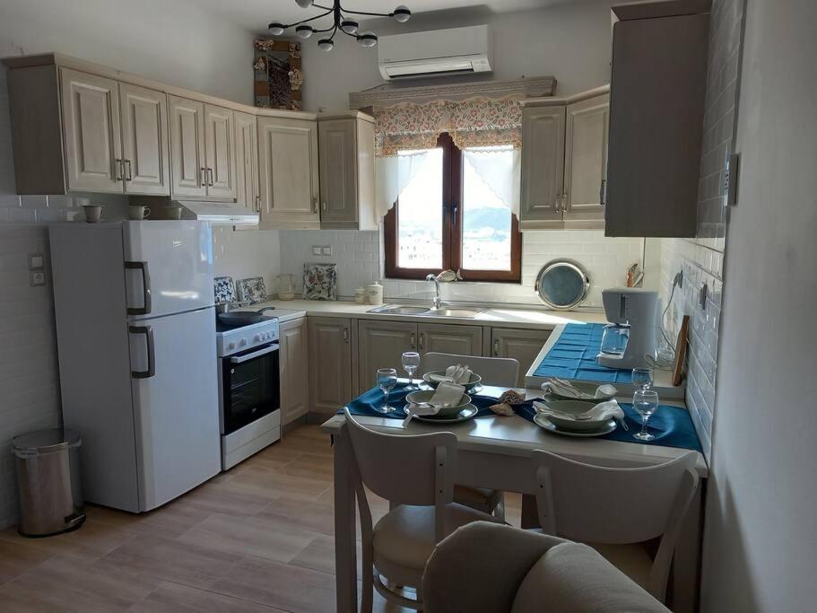 Annissa Appartment Karpathos Bagian luar foto