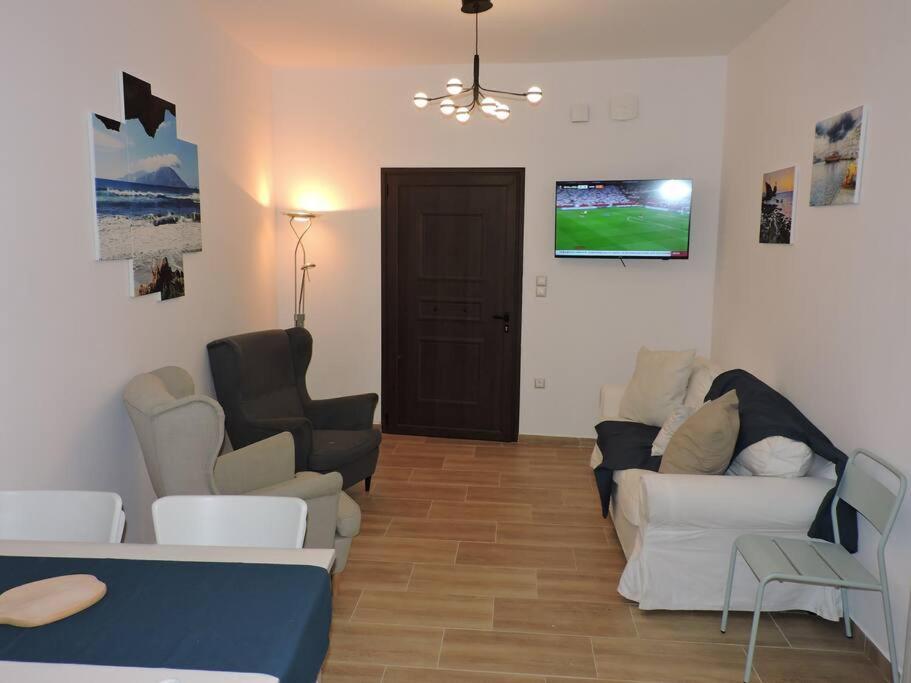 Annissa Appartment Karpathos Bagian luar foto